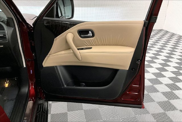 Used 2024 Nissan Armada Platinum w/ Captain's Chairs Package AWD/4WD image 23