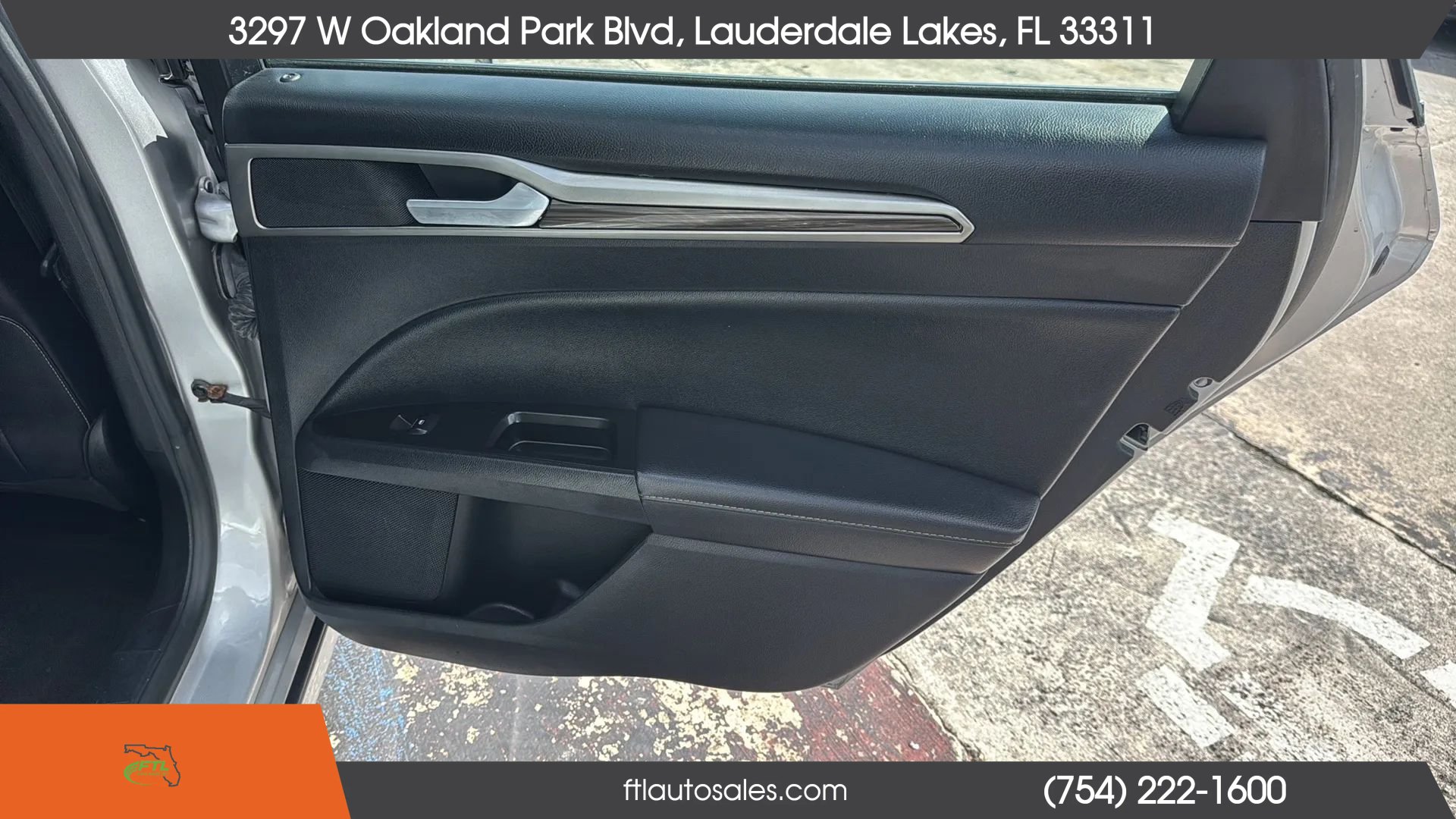 Used 2018 Ford Fusion SE w/ Fusion SE Technology Package FWD image 29