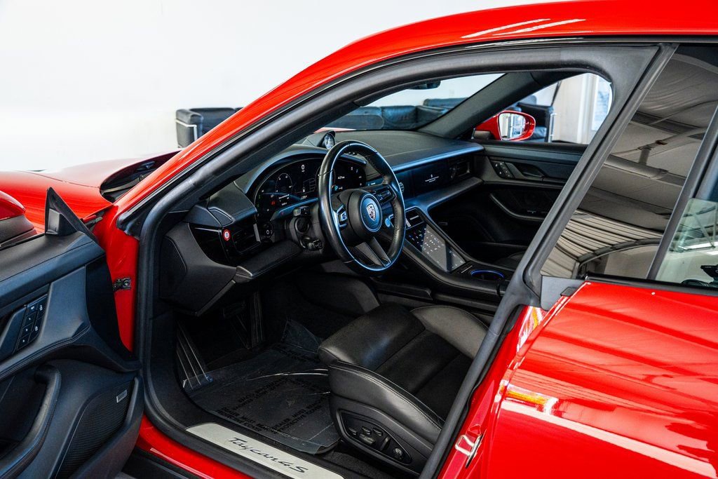 Used 2022 Porsche Taycan 4S image 34