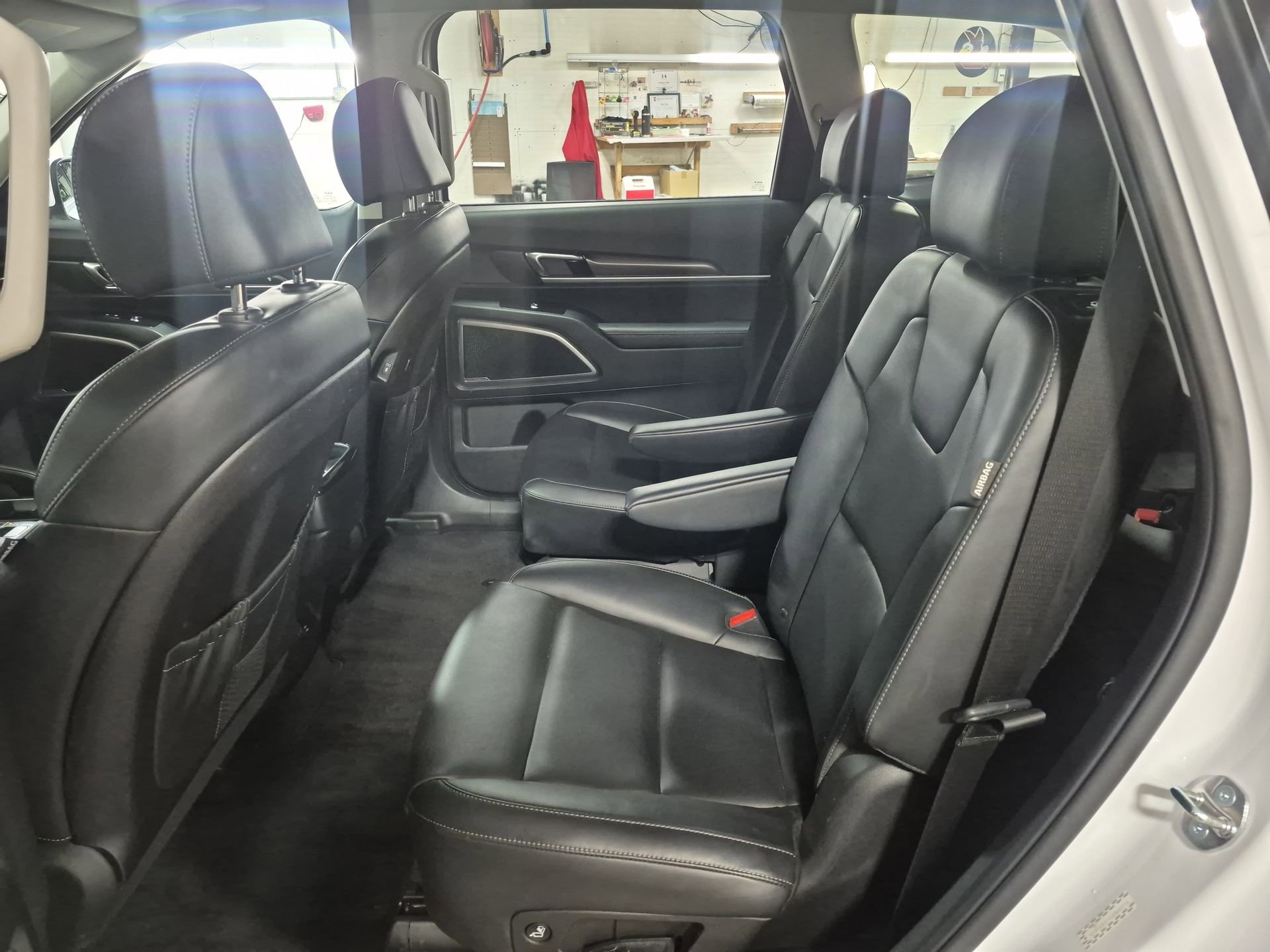 Used 2025 Kia Telluride S AWD/4WD image 25