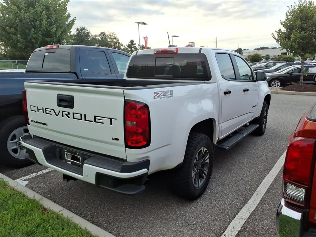 Used 2022 Chevrolet Colorado Z71 AWD/4WD image 2