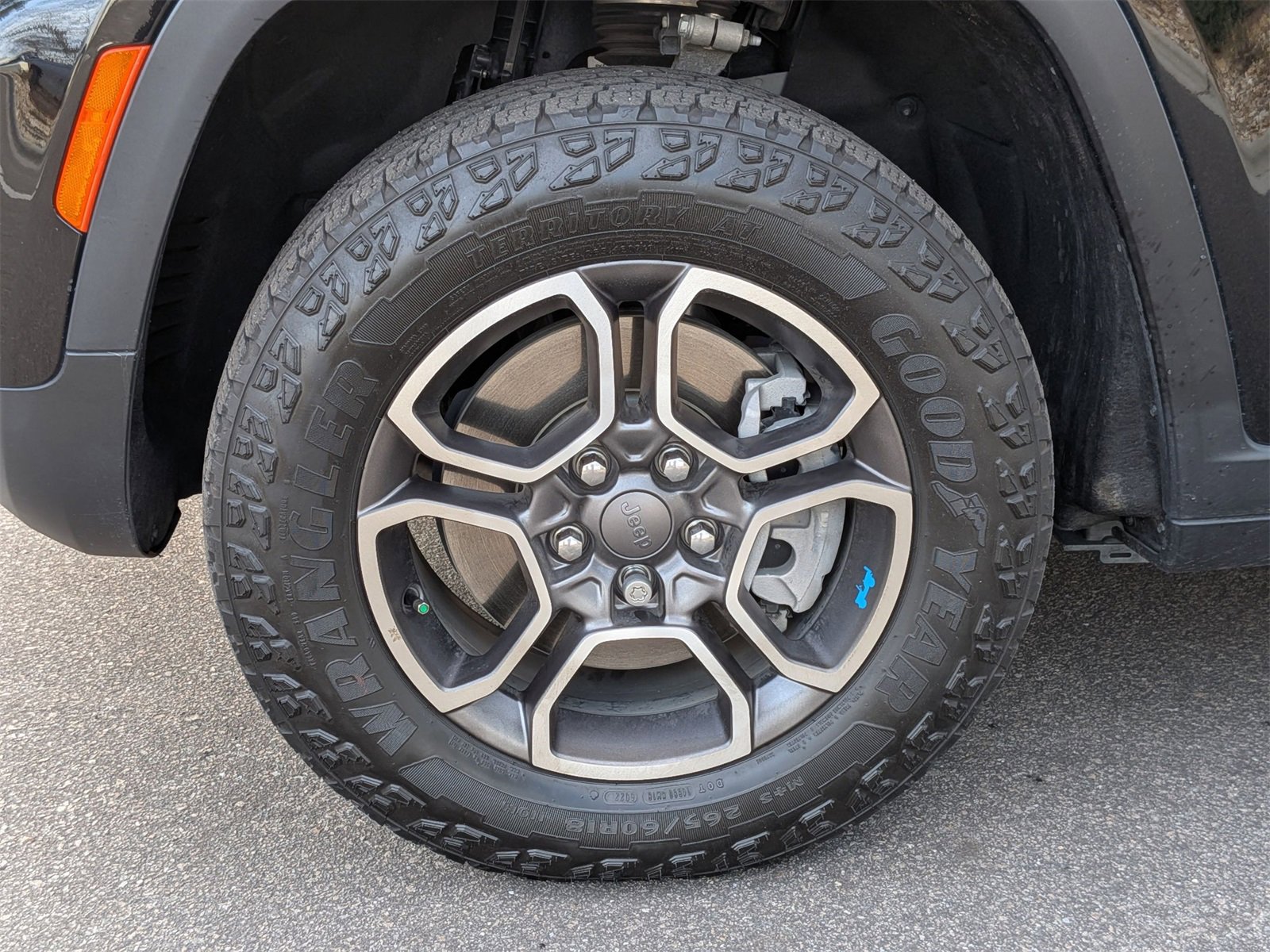 Used 2023 Jeep Grand Cherokee Trailhawk image 10