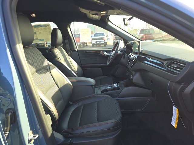 New 2026 Ford Escape ST-Line w/ Cold Weather Package image 18