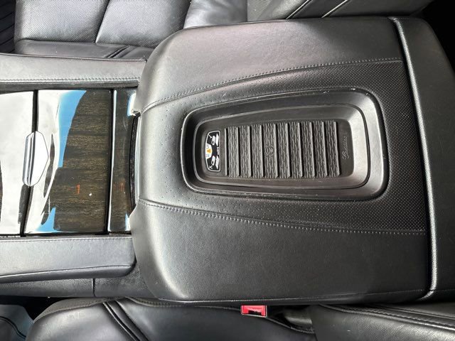 Used 2018 Cadillac Escalade ESV Platinum AWD/4WD image 41