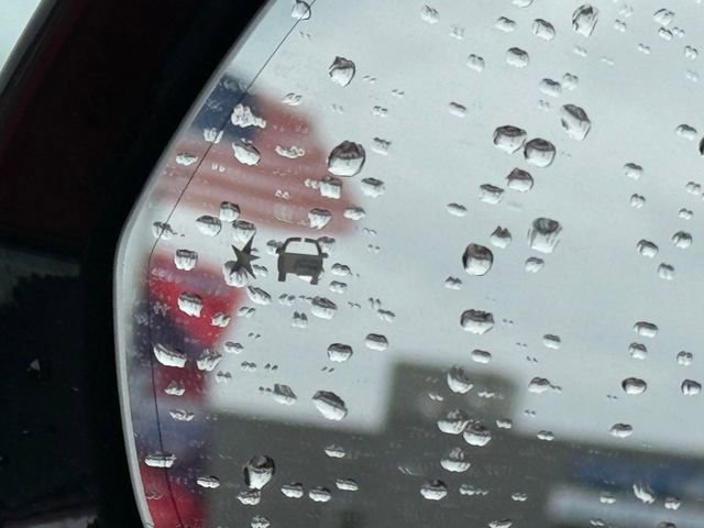 Used 2025 Cadillac XT6 Sport w/ LPO, Floor Liner Package image 25