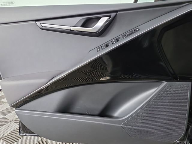 Certified 2025 Kia Niro EX Touring FWD image 36