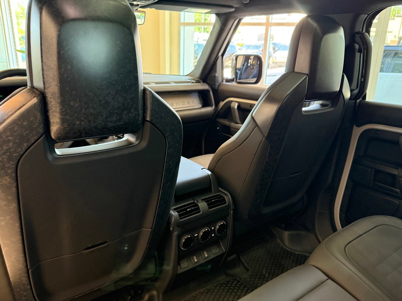 New 2026 Land Rover Defender 110 OCTA AWD/4WD image 29