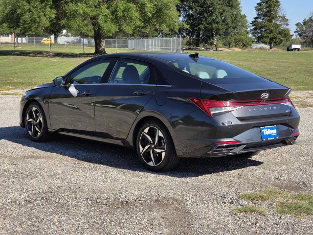 Used 2022 Hyundai Elantra Limited FWD image 5