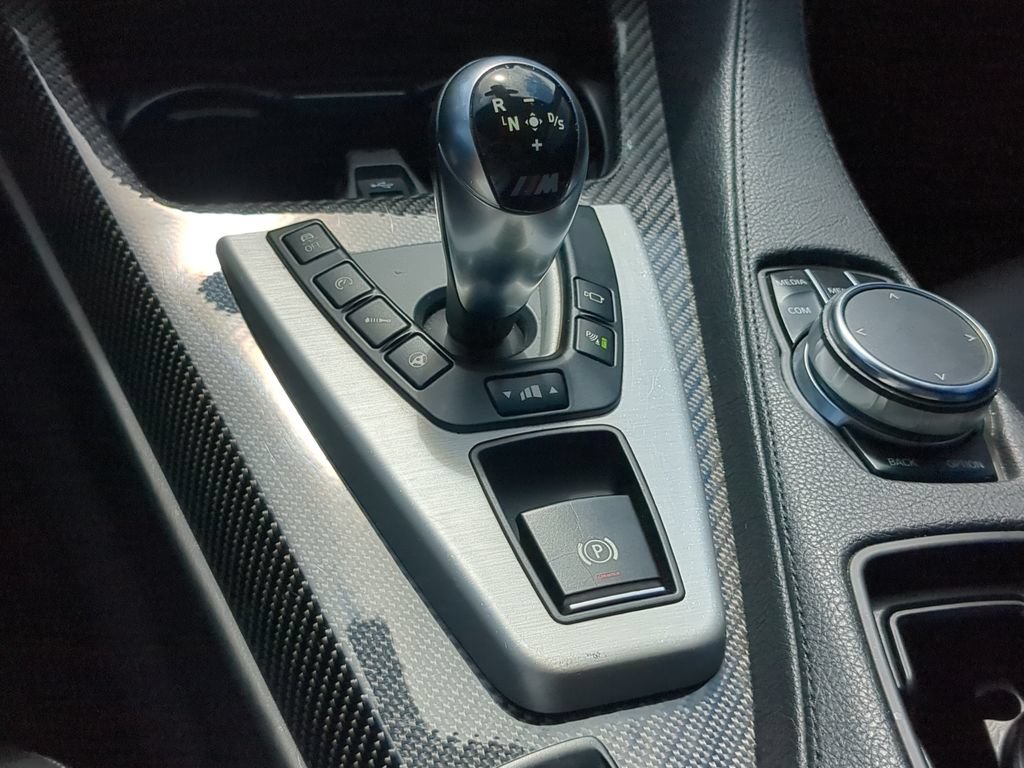 Used 2018 BMW M6 Convertible RWD image 26