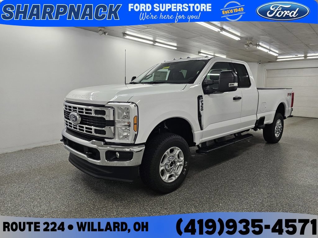 New 2026 Ford F350 XLT w/ FX4 Off-Road Package
