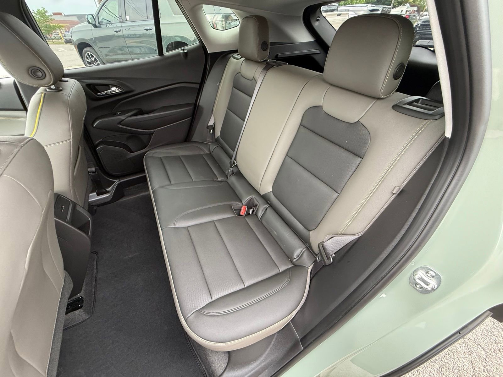Used 2025 Chevrolet Trax ACTIV FWD image 24