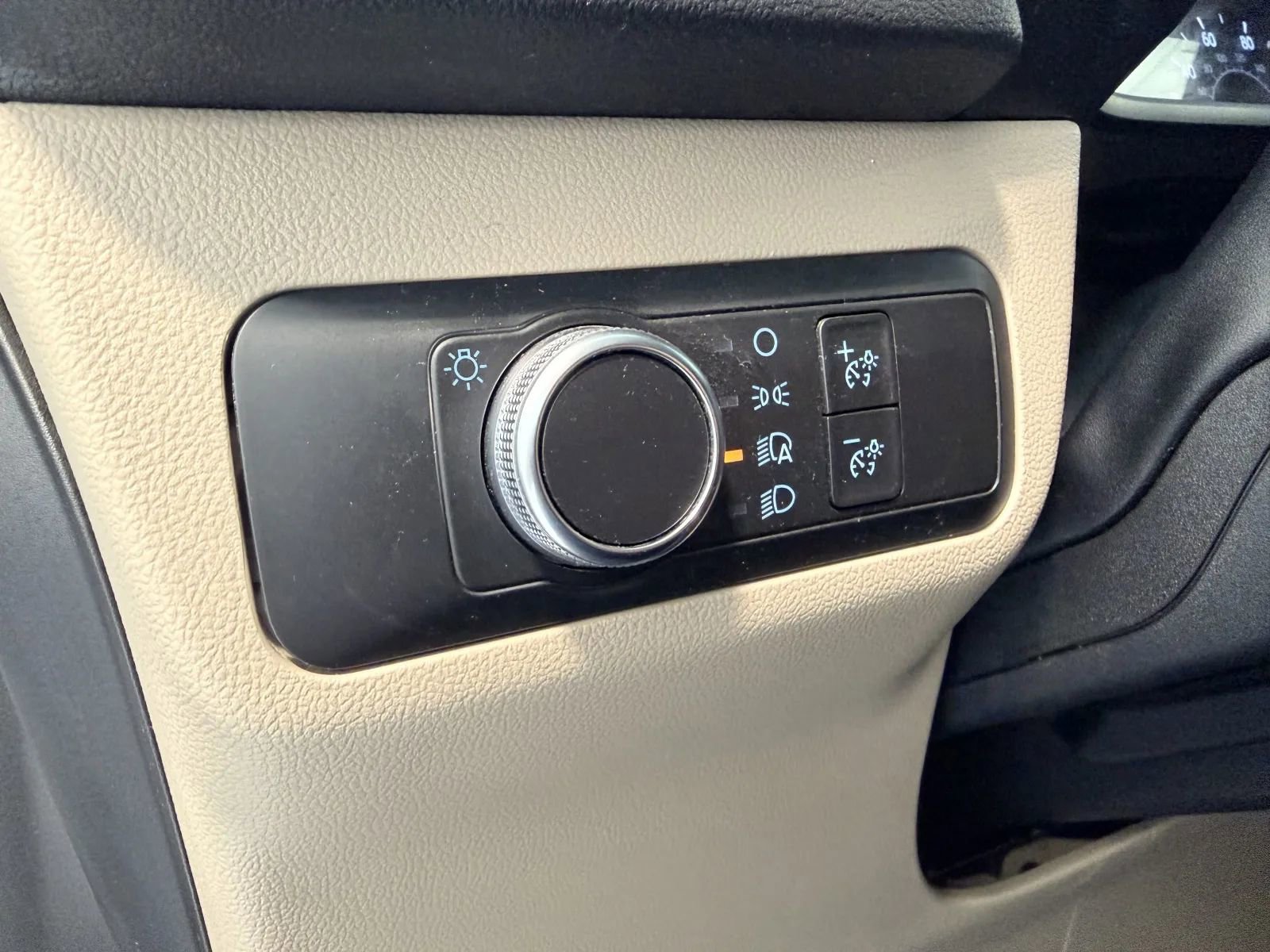 Used 2021 Ford Escape SE AWD/4WD image 31