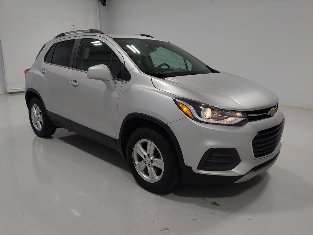 Used 2019 Chevrolet Trax LT w/ LT Convenience Package image 13
