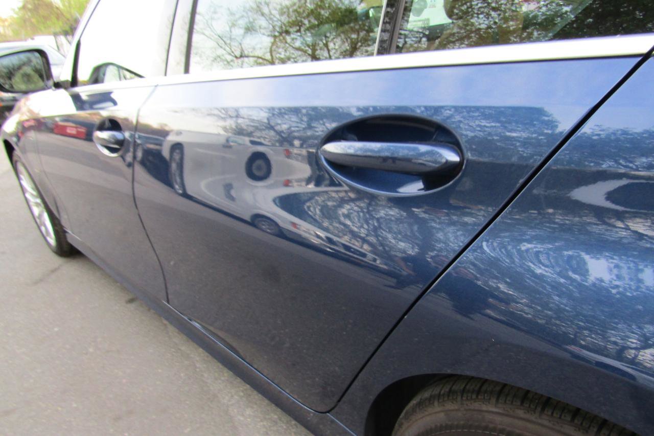 Used 2024 BMW 330e xDrive AWD/4WD image 7