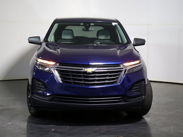 Used 2023 Chevrolet Equinox LS w/ LS Convenience Package image 9