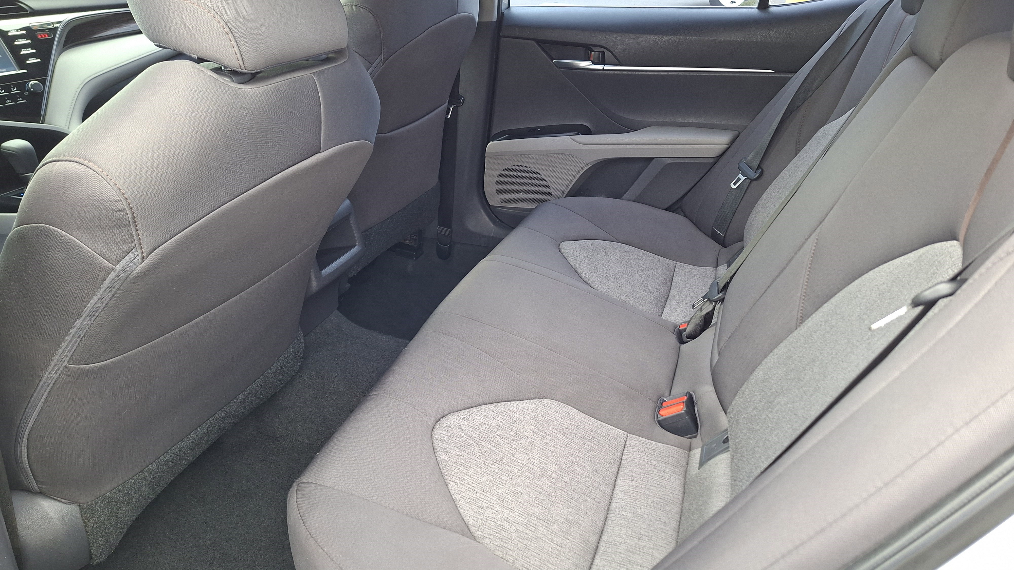 Used 2019 Toyota Camry LE image 20