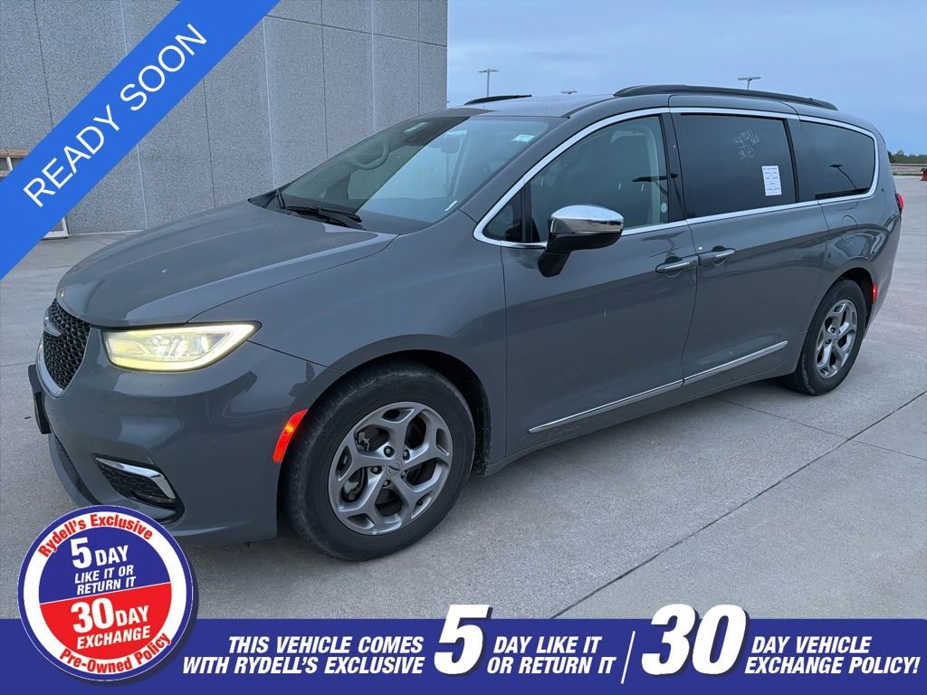 Used 2023 Chrysler Pacifica Limited FWD image 1