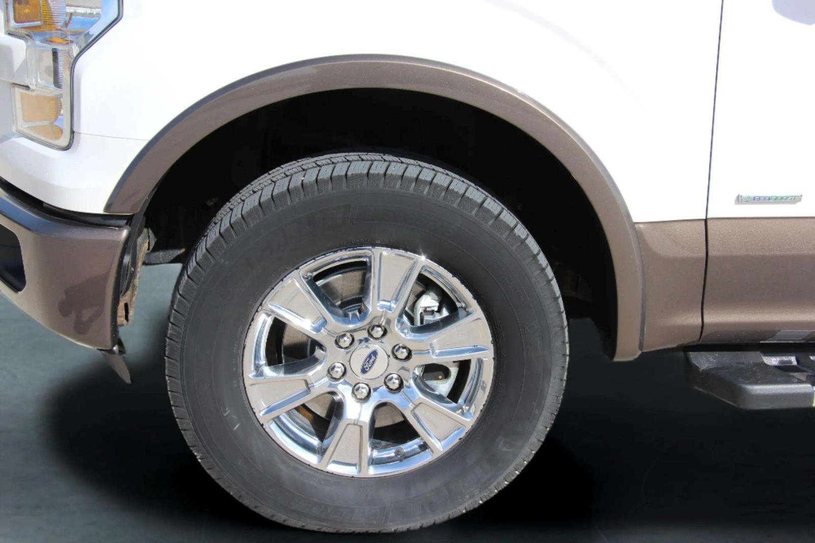 Used 2016 Ford F150 Lariat image 10