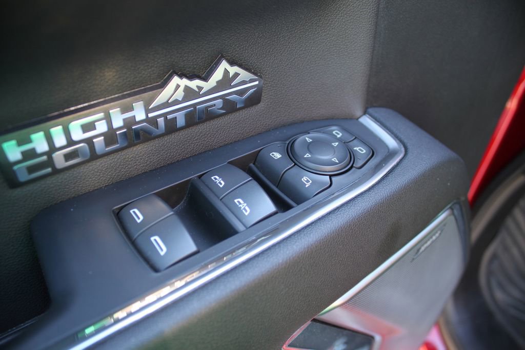 Used 2023 Chevrolet Silverado 1500 High Country w/ Technology Package image 8