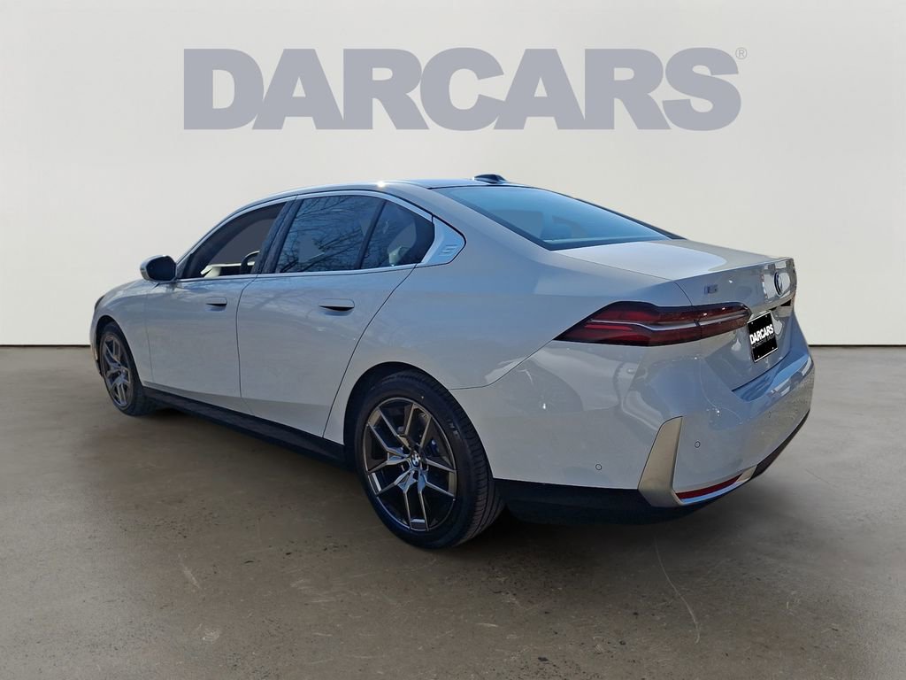 Certified 2026 BMW i5 eDrive40 w/ Executive Package AWD/4WD image 5
