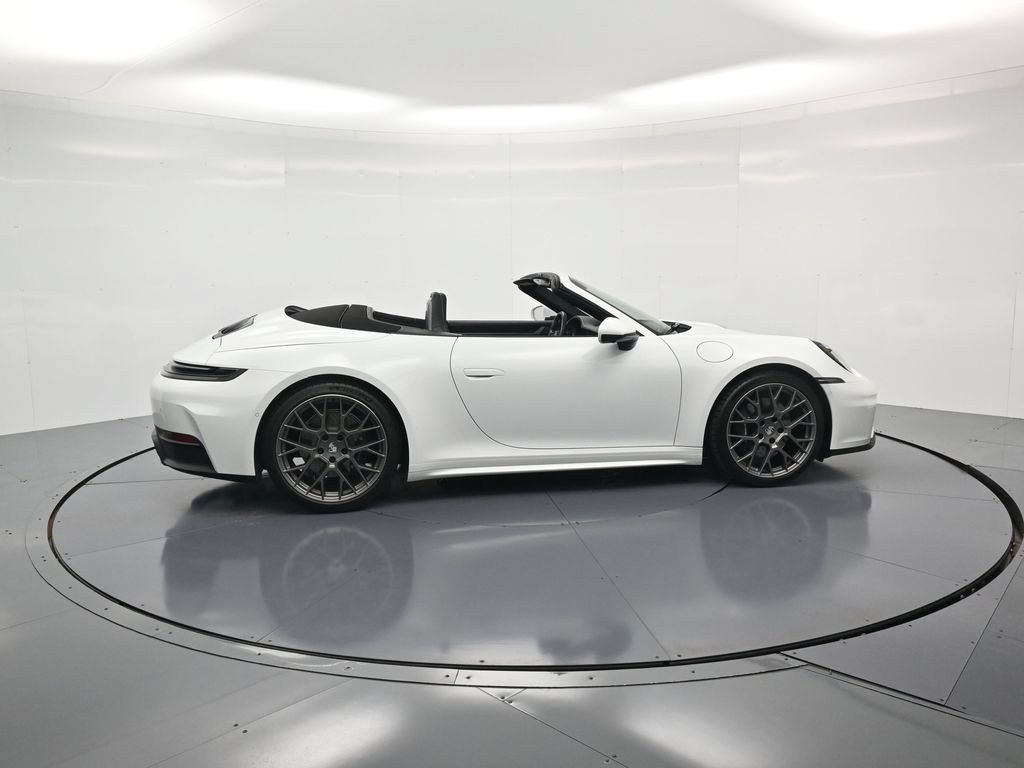 Certified 2025 Porsche 911 Carrera RWD image 35