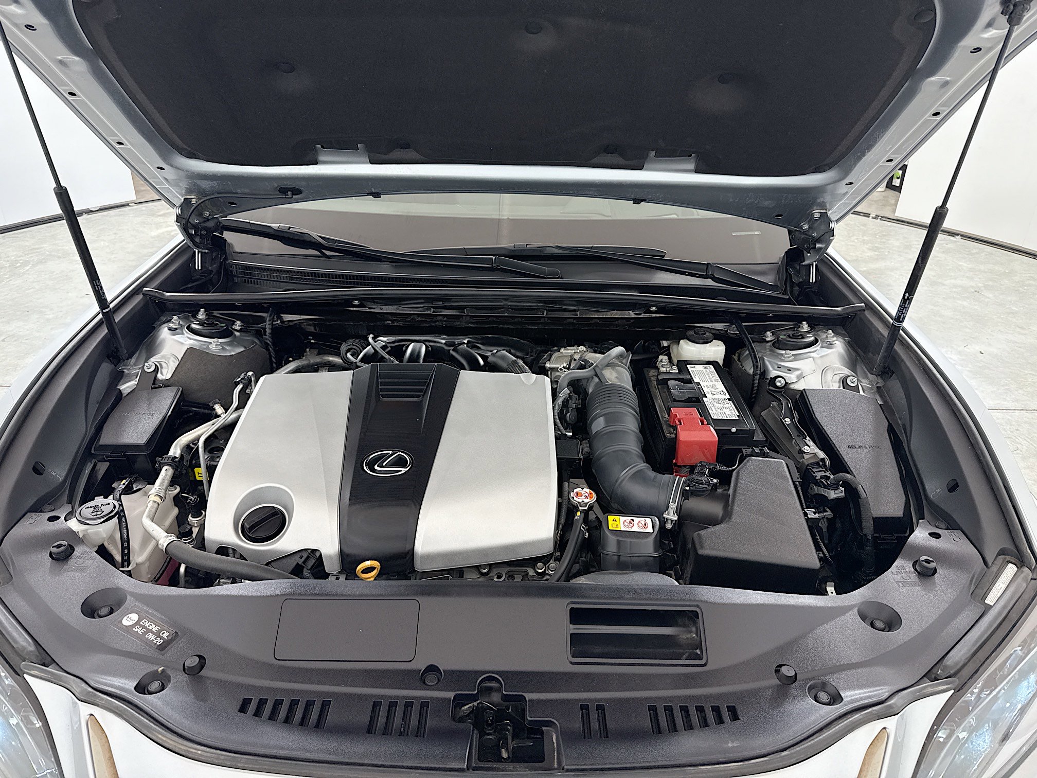 Certified 2023 Lexus ES 350 F Sport w/ Accessory Package (Z2) image 29