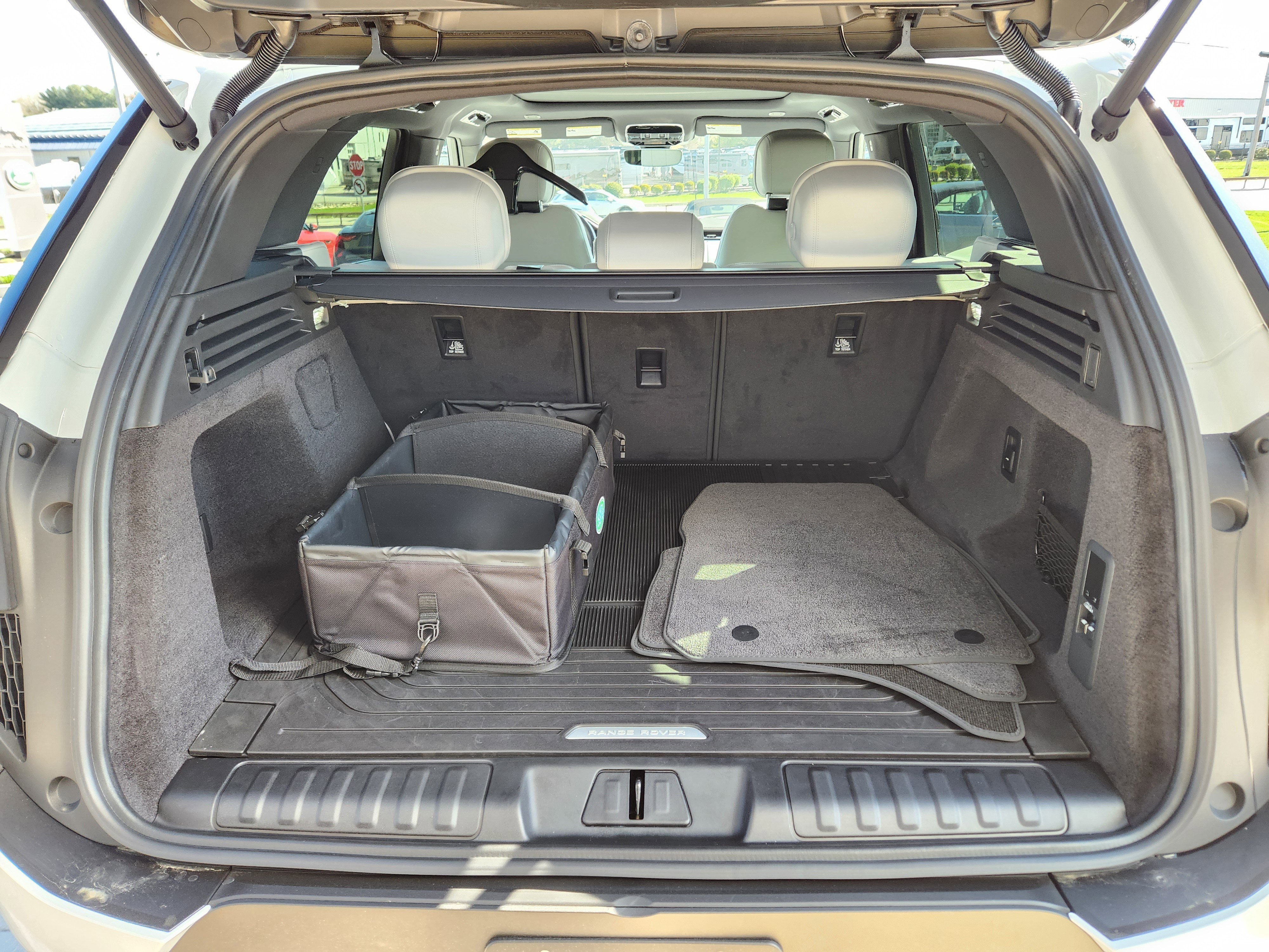 Certified 2026 Land Rover Range Rover Sport SE image 8