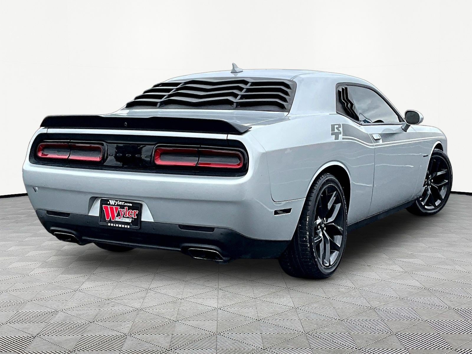 Used 2022 Dodge Challenger R/T w/ Blacktop Package RWD image 6