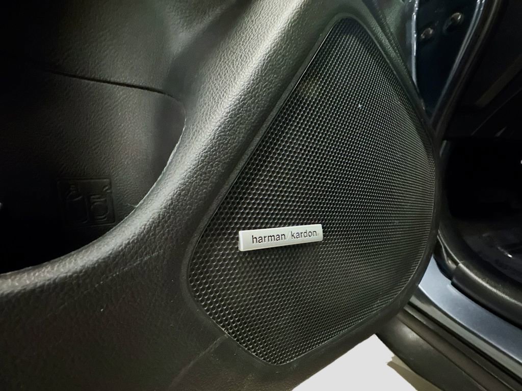 Used 2017 Subaru Outback 2.5i Limited image 23