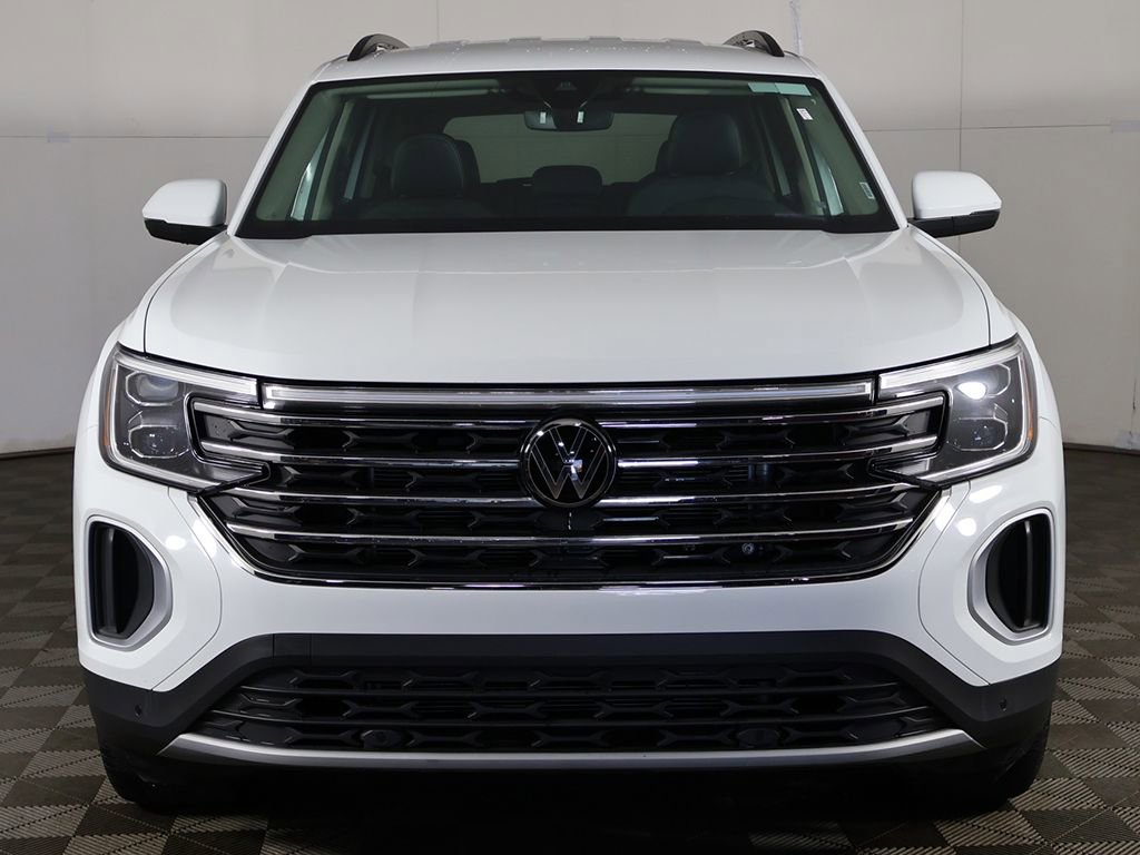 Used 2025 Volkswagen Atlas SE FWD image 12