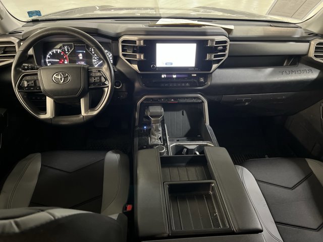 Used 2022 Toyota Tundra SR5 w/ Convenience Package image 9