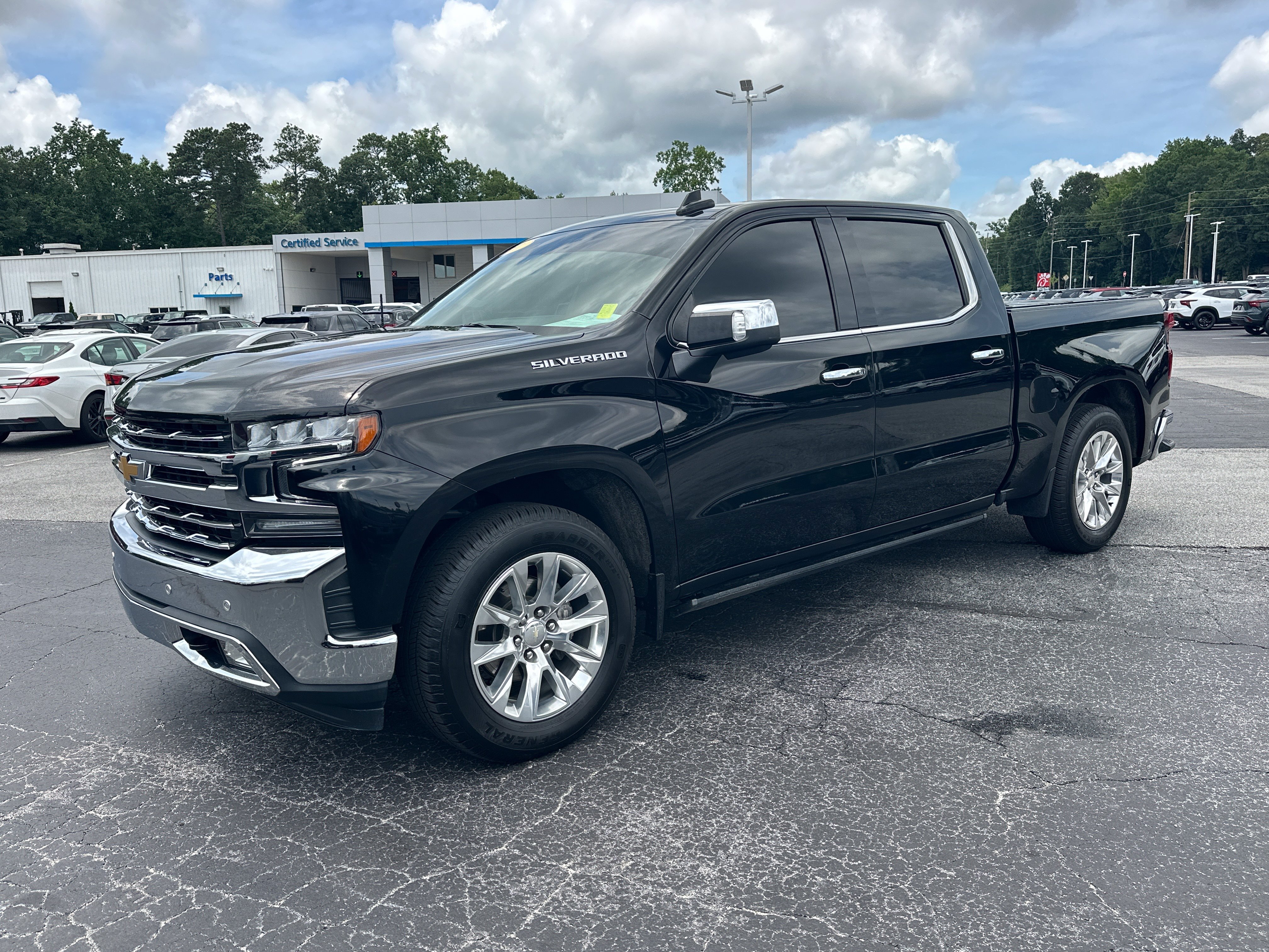 Used 2021 Chevrolet Silverado 1500 LTZ RWD image 3