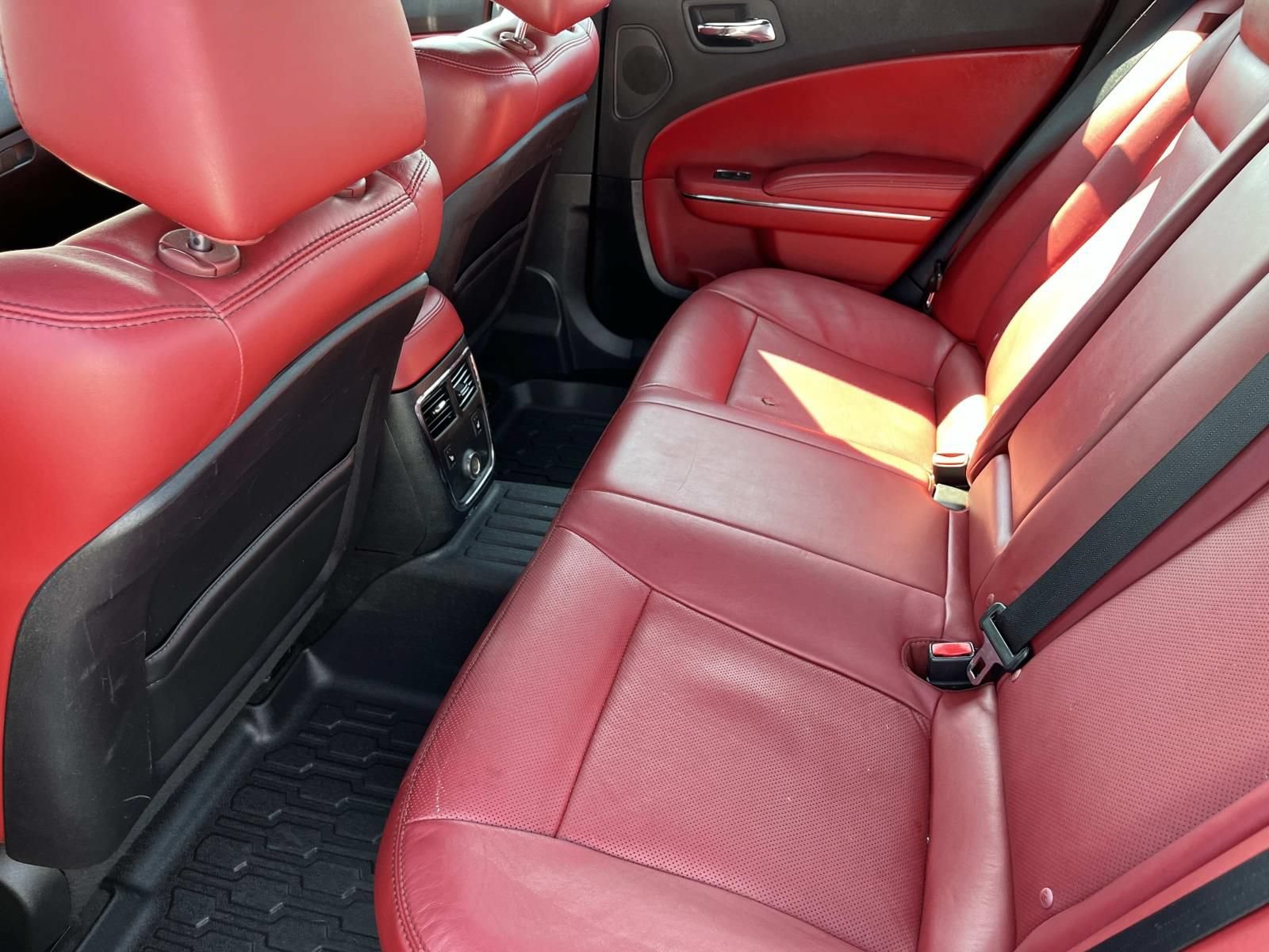 Used 2013 Dodge Charger SXT Plus RWD image 17