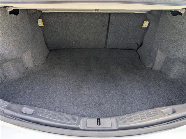 Used 2020 Ford Fusion SE image 6