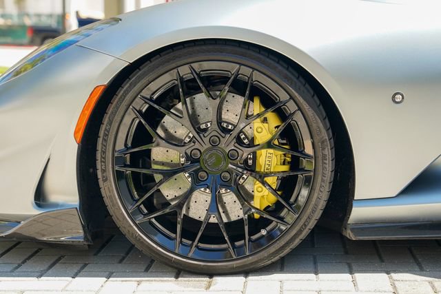 Used 2018 Ferrari 812 Superfast RWD image 13