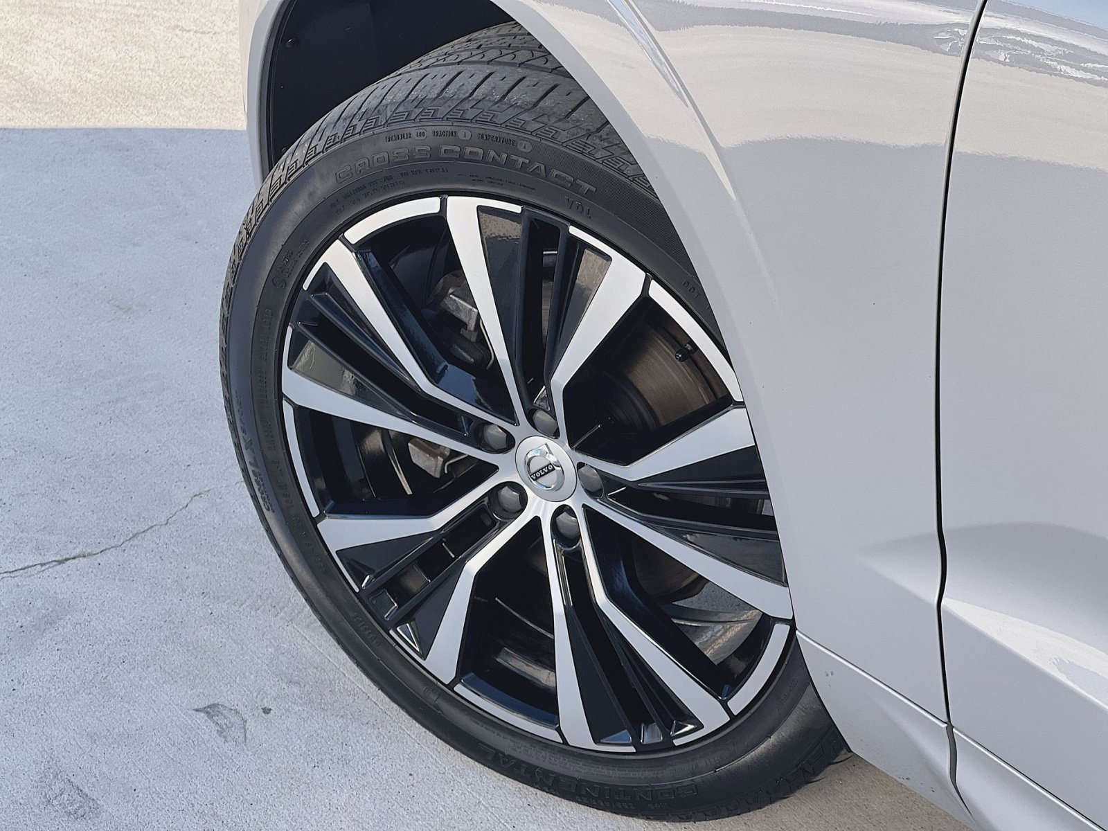 Used 2023 Volvo XC60 B5 Plus w/ Climate Package image 20