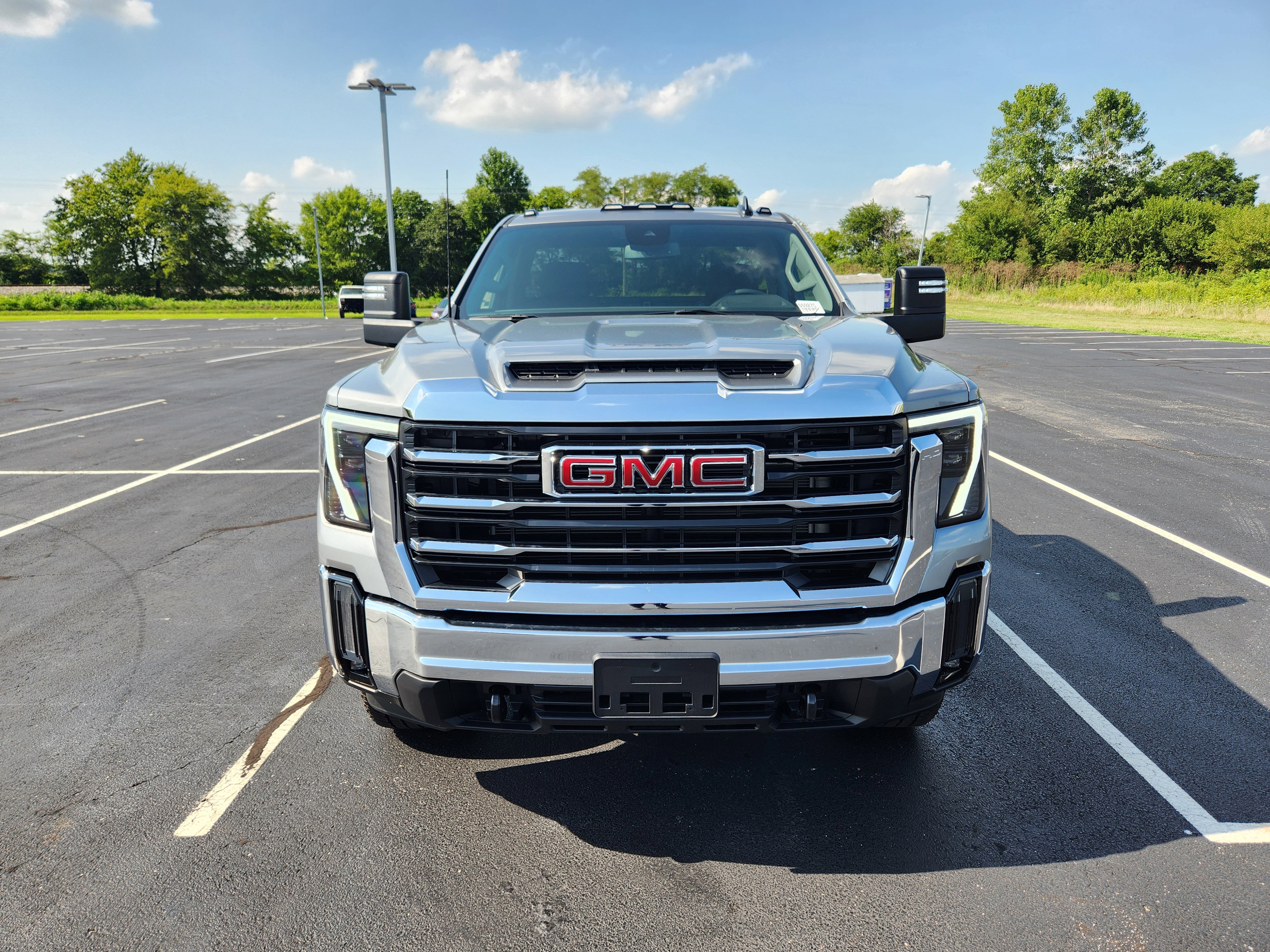 New 2025 GMC Sierra 2500 SLE w/ SLE Convenience Package image 2