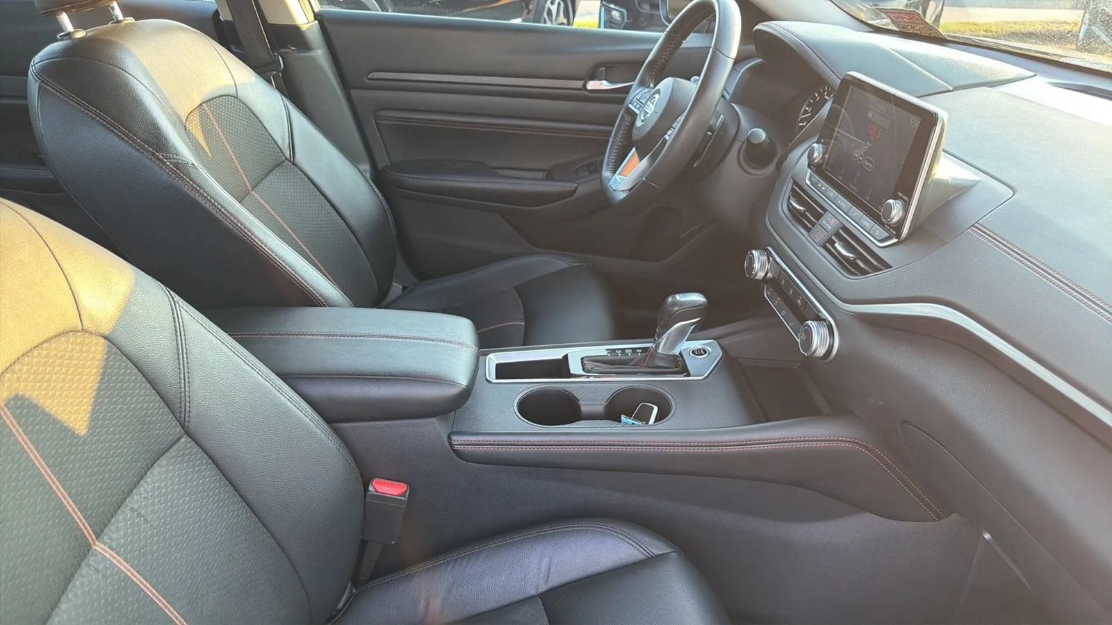 Used 2022 Nissan Altima 2.5 SR FWD image 24