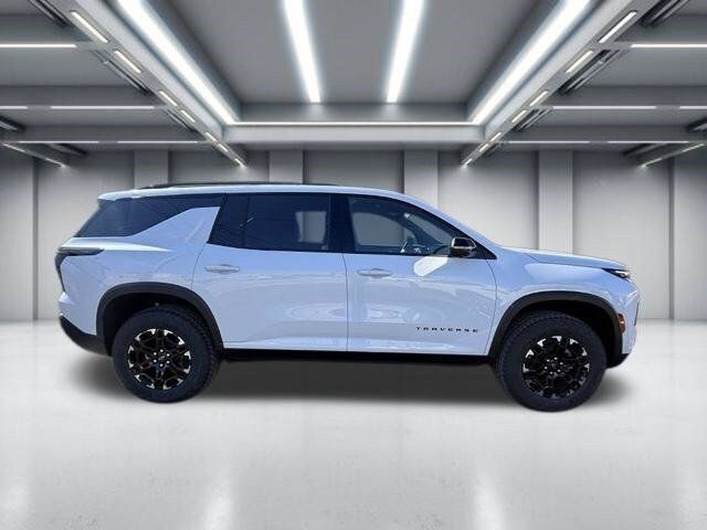 New 2027 Chevrolet Traverse Z71 w/ Driver Confidence Package