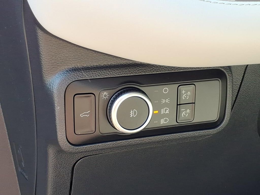 New 2026 Ford Explorer Platinum image 19