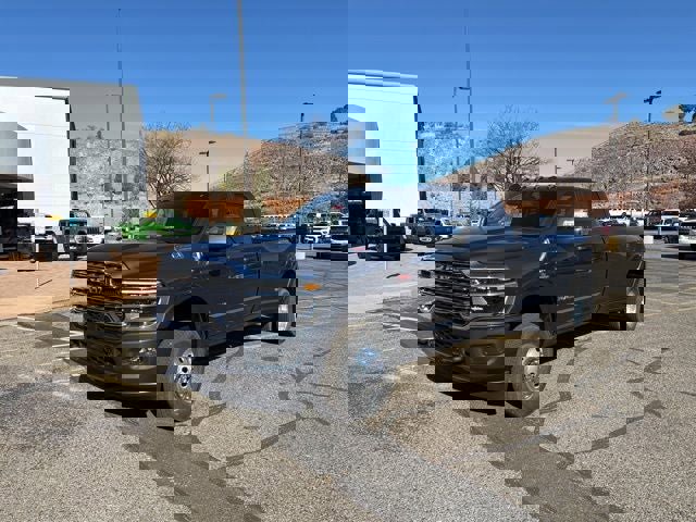 New 2026 RAM 3500 Limited w/ Max Tow Package image 2