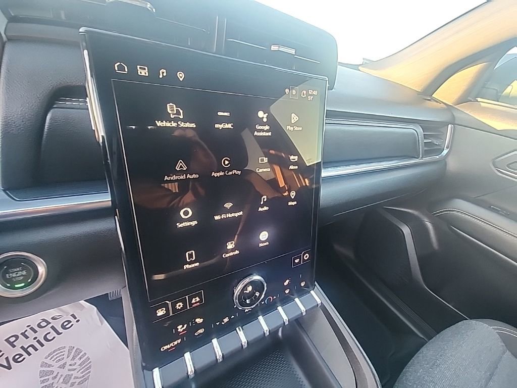 Used 2025 GMC Terrain Elevation image 19