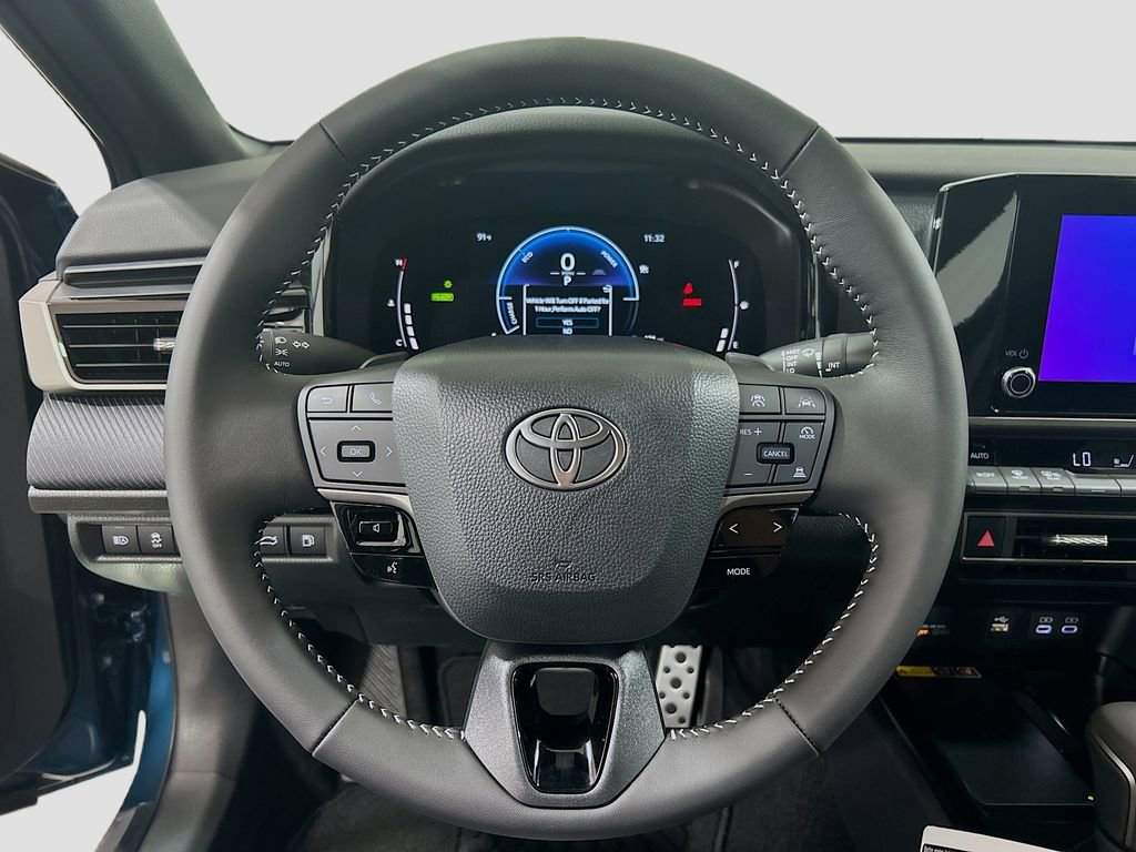 New 2026 Toyota Camry Hybrid FWD image 12