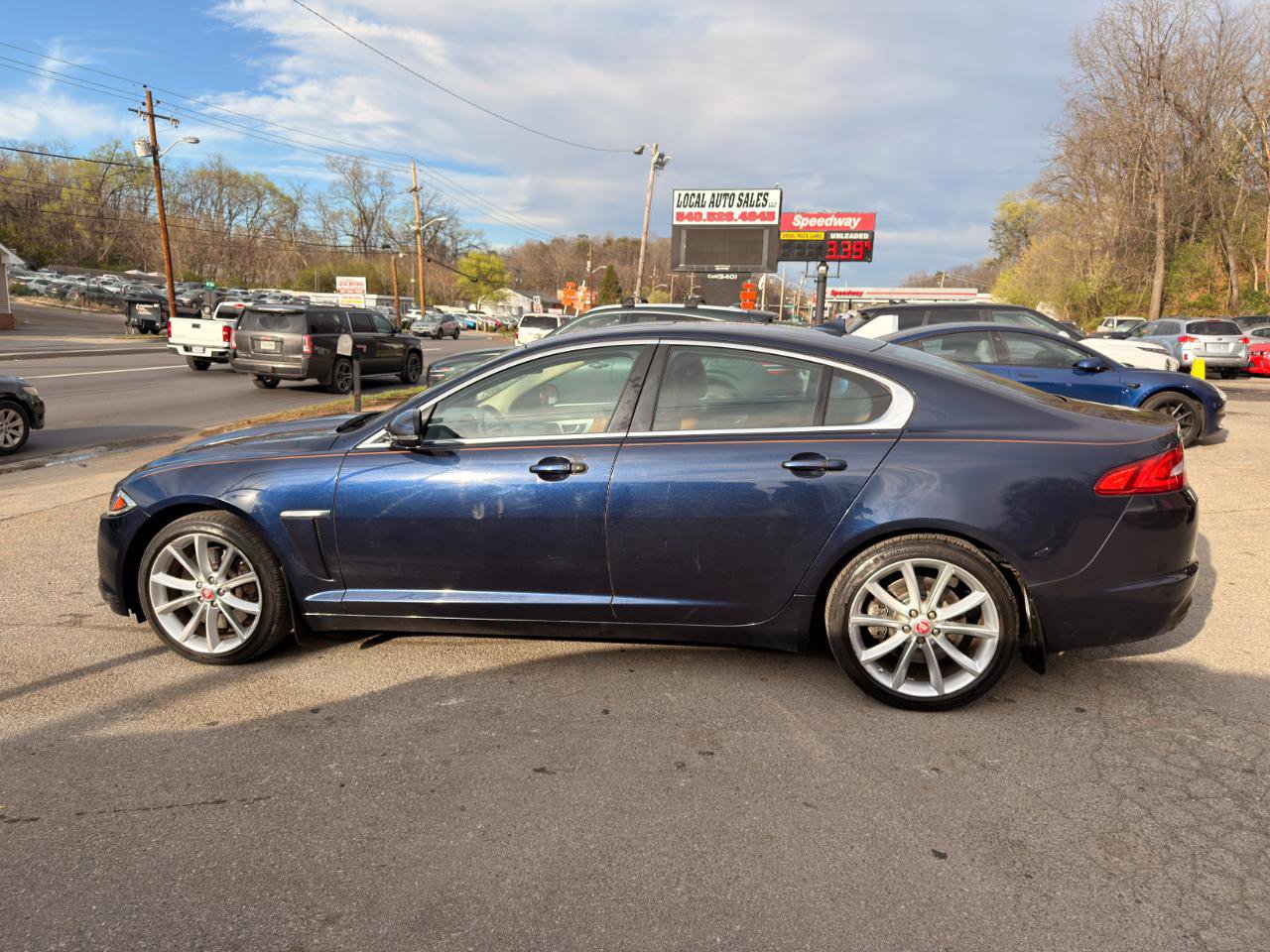 Used 2015 Jaguar XF Portfolio AWD/4WD image 8