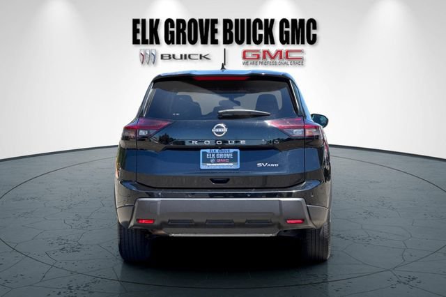Used 2024 Nissan Rogue SV AWD/4WD image 5