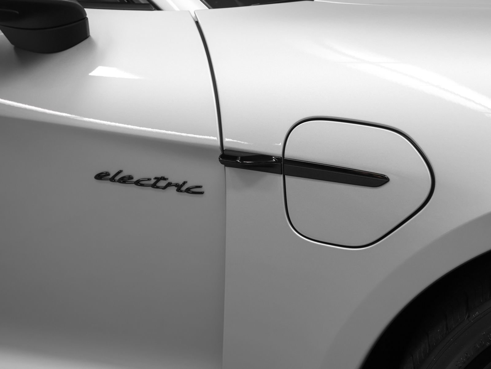 New 2026 Porsche Taycan RWD image 17