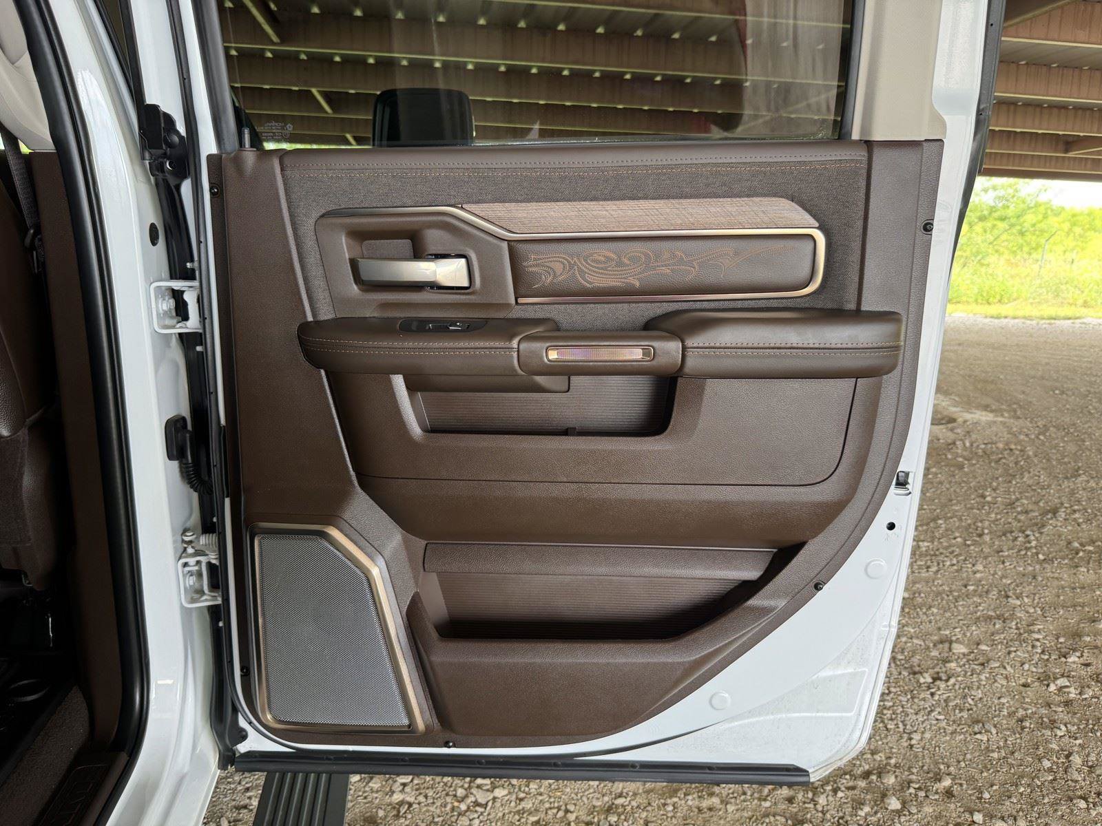 Used 2025 RAM 3500 Longhorn AWD/4WD image 41