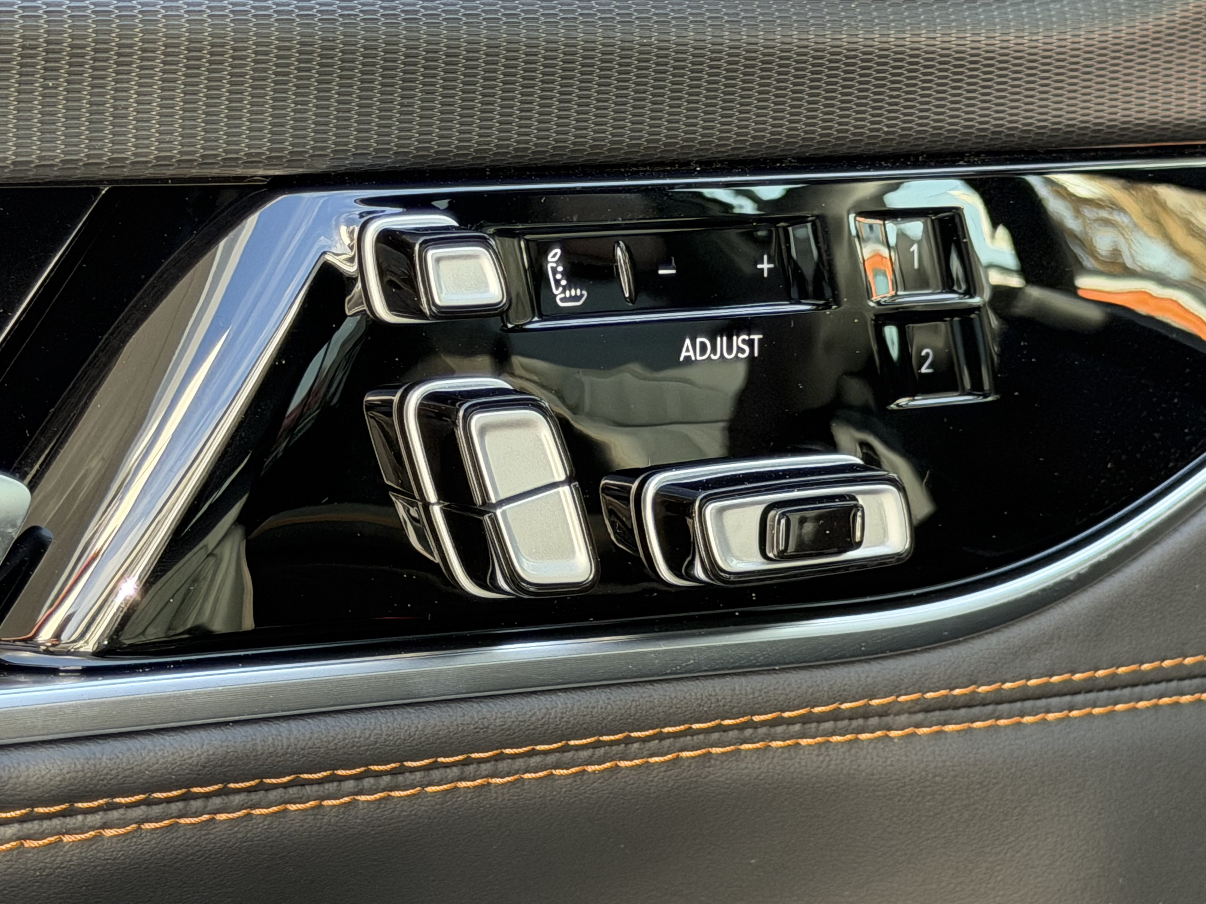New 2026 Jeep Grand Wagoneer Summit AWD/4WD image 16