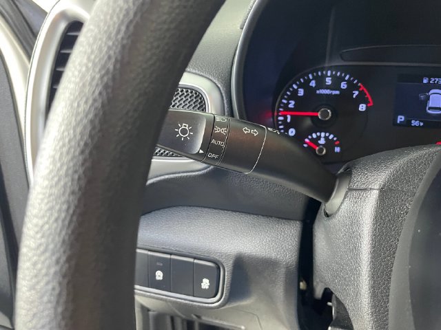 Certified 2022 Kia Soul LX FWD image 13