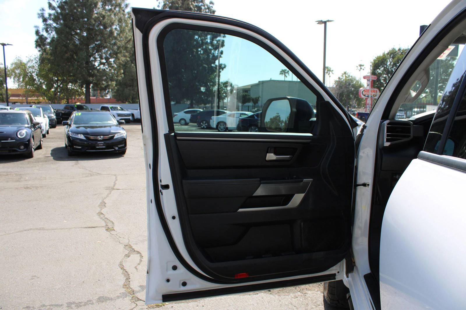 Used 2023 Toyota Tundra SR5 AWD/4WD image 17